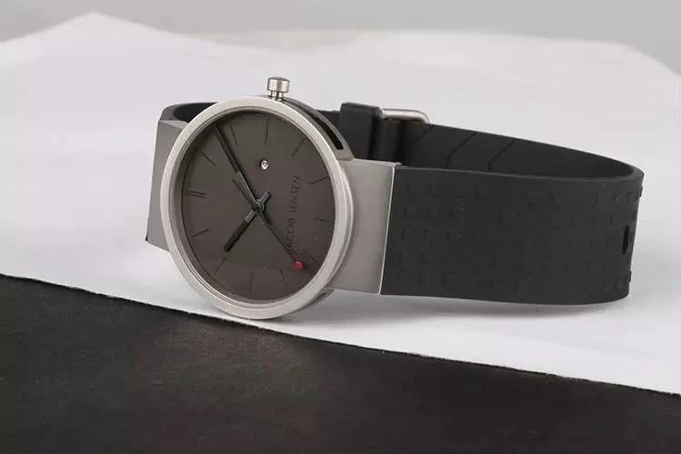 蛋椅.webp (1).jpg 蛋椅.webp (1).jpg